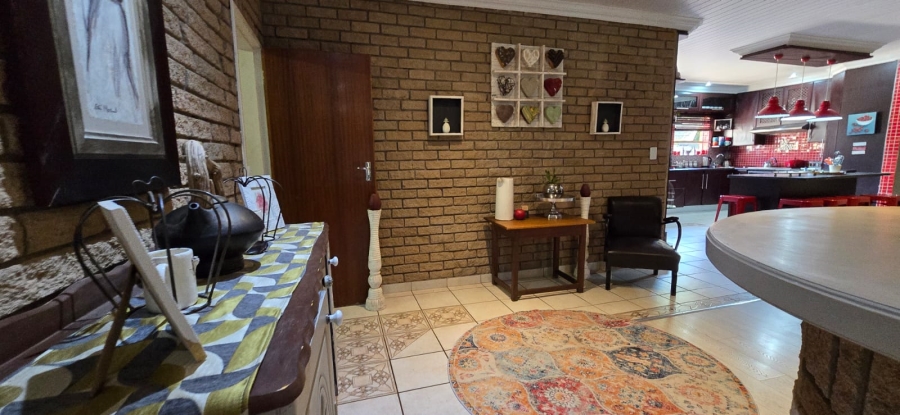 4 Bedroom Property for Sale in Doringkruin North West